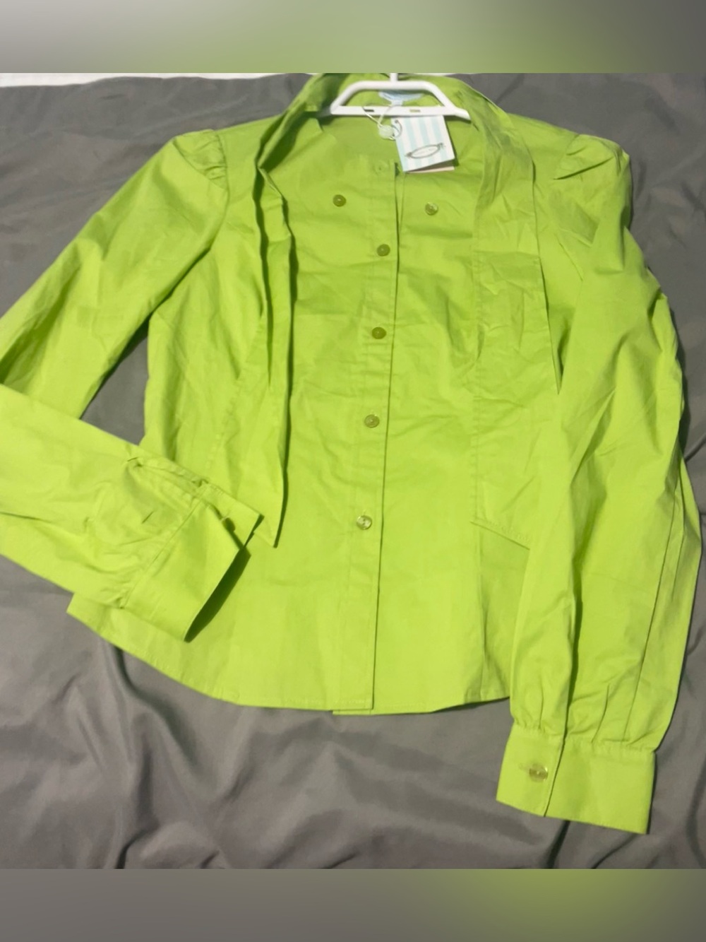 N&B spring green blouse